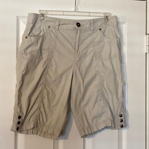 Kim Rodgers shorts size 14